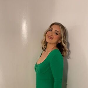 Meet your Posher, Ela